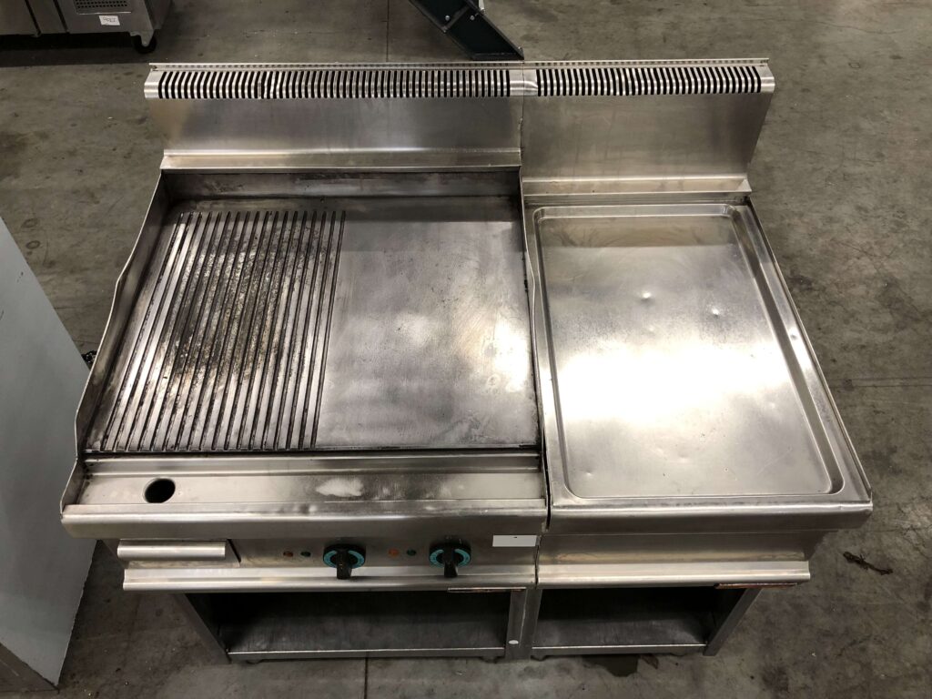 adelaar Buitensporig Nadeel RVS Giga bakplaat grillplaat 1/2 geribbeld 100 cm 400V Horeca -  Horecacentrum Brabant