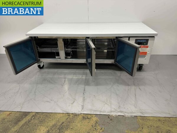 RVS Polar Koelwerkbank 3 deuren 179,5 cm 230V Horeca - Afbeelding 4