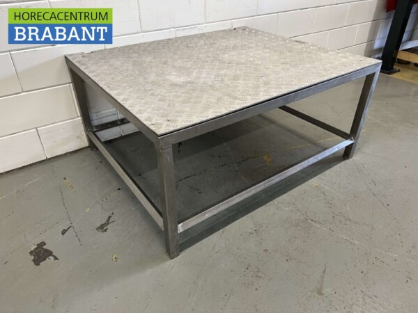 RVS Plateau tafel 120 x 100 x 56 Horeca - Afbeelding 3