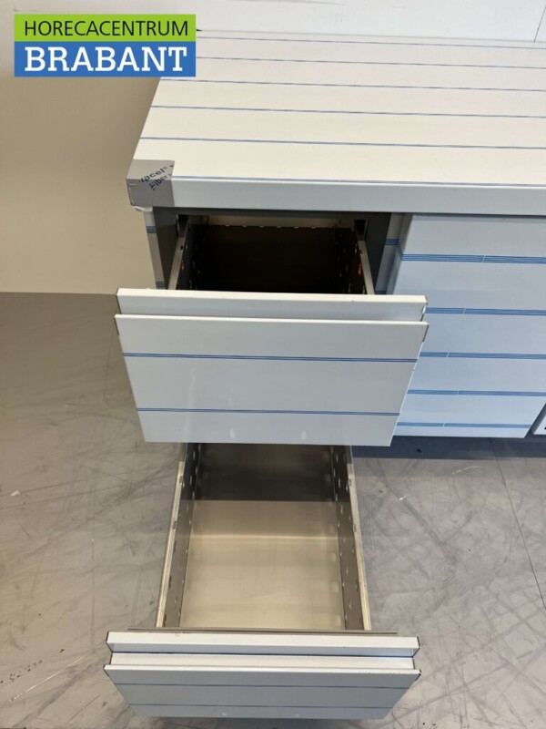 RVS Coreco Premium koelwerkbank 2 laden en 1 deur 1/1 gastronorm 134,5 cm Horeca - Afbeelding 4