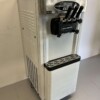 RVS Verrijdbare softijsmachine 2 smaken 230V Horeca - Afbeelding 3