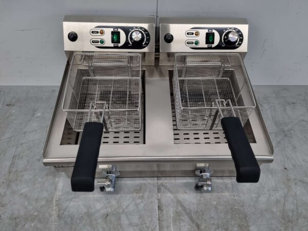RVS Dubbele Friteuse Frituur Aftapkraan 2 x 13 liter 2 x 230V Horeca - Afbeelding 5