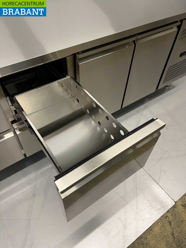 RVS HCB Koelwerkbank 2 deuren en 4 laden 223 cm 230V Horeca - Afbeelding 5