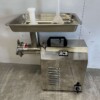 RVS Gehaktmolen Vleesmolen Vleeswolf Profi 250 kg per uur 230V Slagerij Horeca - Afbeelding 4