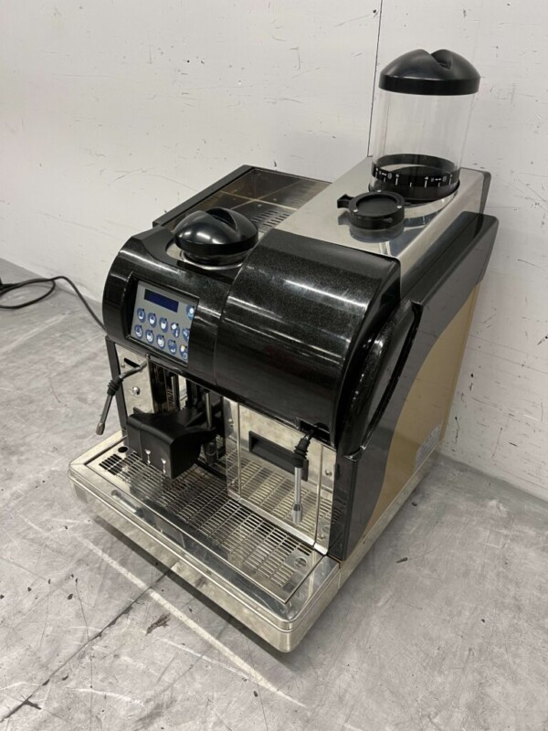 CMA Koffiemachine Espressomachine Verse bonen 230V Horeca - Afbeelding 4