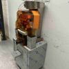 Cancan Automatische sinaasappelpers citruspers met tank met verrijdbaar onderstel 230V Horeca - Afbeelding 4