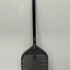 Pizzaschep hard geanodiseerd, geperforeerd blad 30 cm, lengte steel 60 cm Horeca
