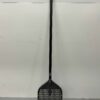 Pizzaschep hard geanodiseerd, geperforeerd blad 30 cm, lengte steel 120 cm Horeca