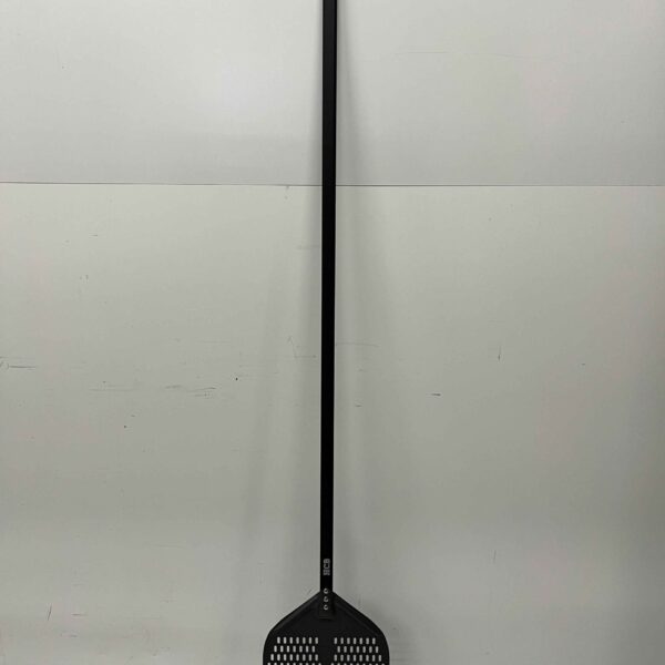 Pizzaschep hard geanodiseerd, geperforeerd blad 30 cm, lengte steel 150 cm Horeca
