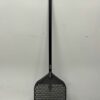 Pizzaschep hard geanodiseerd, geperforeerd blad 35 cm, lengte steel 90 cm Horeca