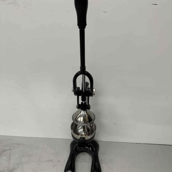 Zwarte handmatige fruitpers sinaasappelpers citruspers Horeca