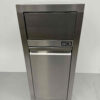 RVS Verrijdbare prullenbak afvalbak vuilnisbak Premium-line Duwdeksel Kanteldeur 50 liter Horeca