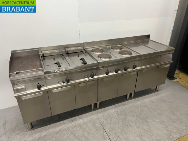 RVS Electrolux Baklijn 4 pits fornuis, dubbele friteuse en bakplaat 245 cm 400V Horeca - Afbeelding 2