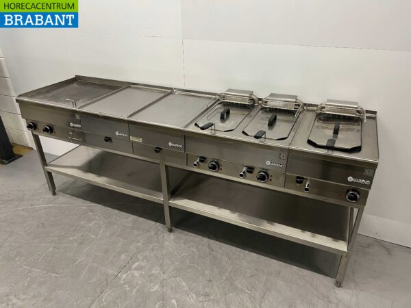 RVS Mareno Baklijn Elektrische bakplaat en 3 friteuses 240 cm 400V Horeca - Afbeelding 3