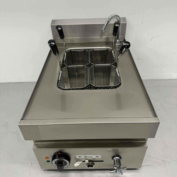 RVS Pastakoker 4 mandjes 12 liter 650 Serie 400V Horeca