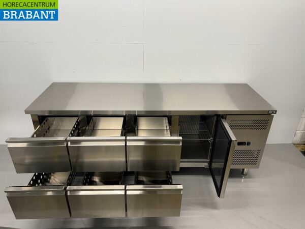 RVS Koelwerkbank 6 laden en 1 deur 223 cm 230V Horeca - Afbeelding 4