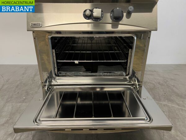 RVS Zanussi Doorkookplaat Glad met oven 80 cm GAS Horeca - Afbeelding 4