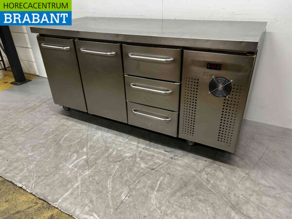 RVS Gram Koelwerkbank 2 deuren en 3 laden 172,5 cm 230V Horeca - Afbeelding 2
