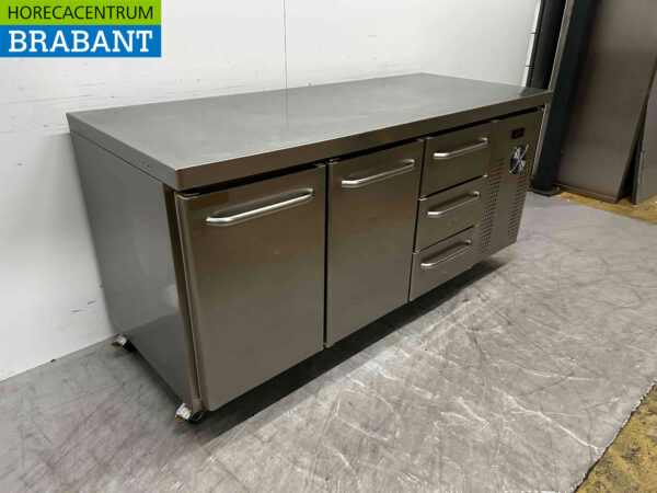 RVS Gram Koelwerkbank 2 deuren en 3 laden 172,5 cm 230V Horeca - Afbeelding 3