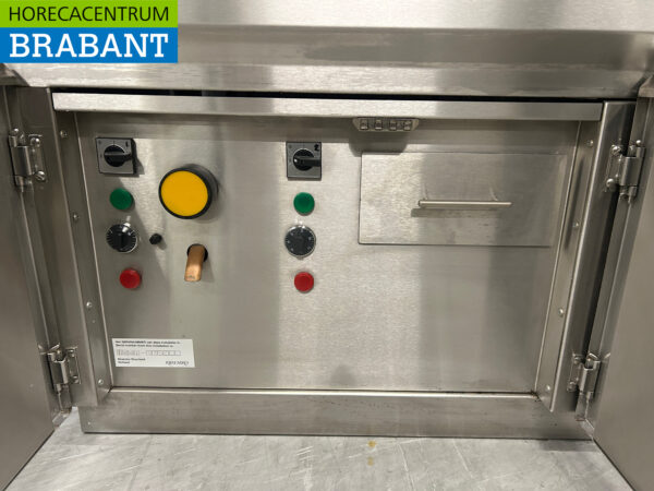 RVS Kiremko Fado Baklijn Elektrische spiegelbakplaat / bakplaat, Dubbele friteuse, Bain Marie en 2 pits fornuis 275 cm 230V + Aardgas Horeca - Afbeelding 7