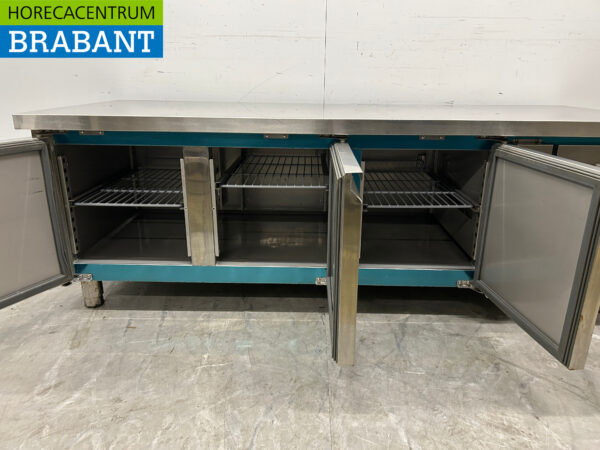 RVS Pelican Koelwerkbank Gekoelde onderkast 3 deuren 179,5 cm 230V Horeca - Afbeelding 4