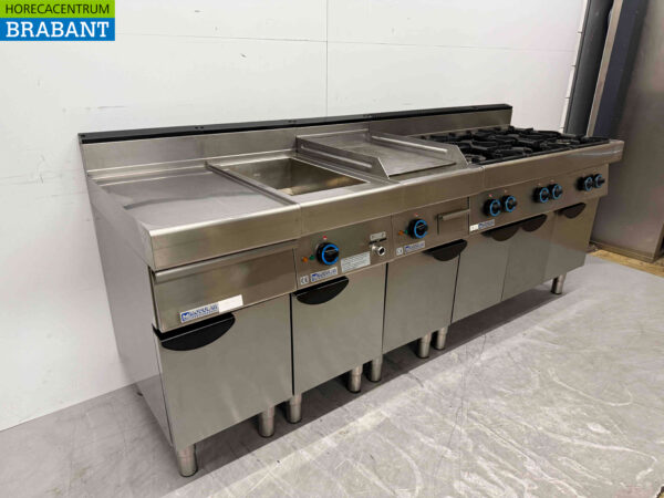 RVS Modular baklijn bestaande uit Blind unit, Bain Marie, Bakplaat en 6 pits fornuis 230 cm 230V + 400V + GAS Horeca - Afbeelding 2