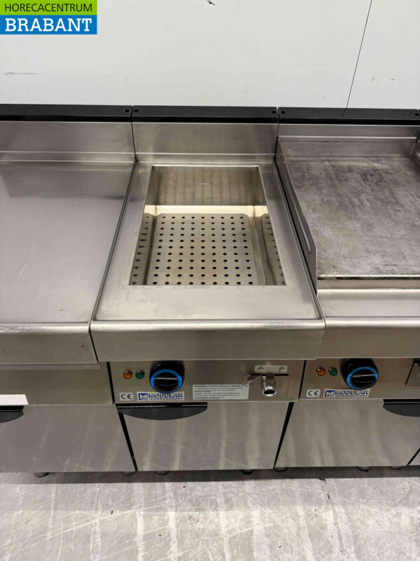 RVS Modular baklijn bestaande uit Blind unit, Bain Marie, Bakplaat en 6 pits fornuis 230 cm 230V + 400V + GAS Horeca - Afbeelding 6
