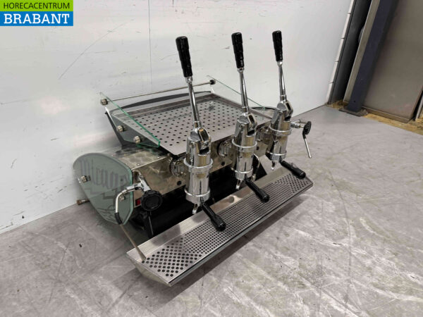 Kees van der Westen Mirage espressomachine 3 groepen hevelbediening 400V Horeca - Afbeelding 2