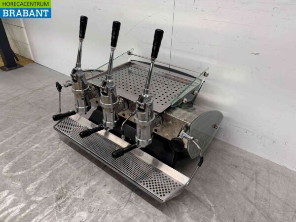 Kees van der Westen Mirage espressomachine 3 groepen hevelbediening 400V Horeca - Afbeelding 3