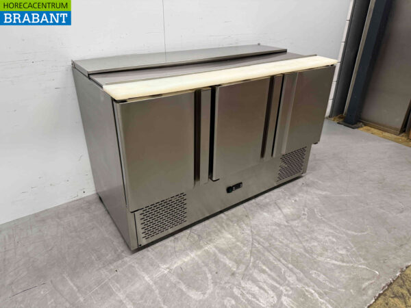 RVS Koelwerkbank Saladette 3 deuren 136 cm 230V Horeca - Afbeelding 2