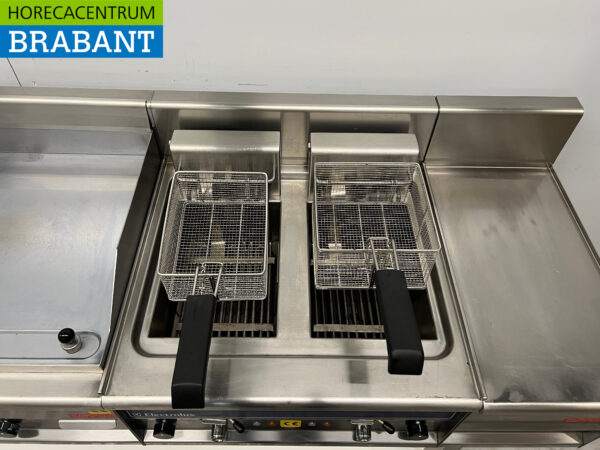 RVS Lotus Baklijn 4 pits, Bakplaat en dubbele friteuse 2 x 10 liter 212 cm 400V Horeca - Afbeelding 6