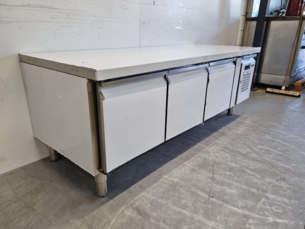 RVS Saro Onderbouw Koelwerkbank 3 deuren 179,5 cm 230V Horeca - Afbeelding 3