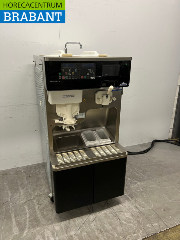 RVS Carpigiani GK3T Softijsmachine Milkshakemachine 400V Horeca - Afbeelding 3