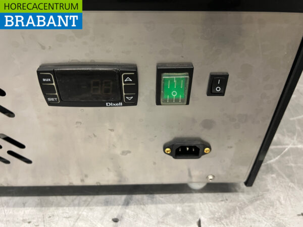 Combisteel Koelvitrine 159 liter 230V Horeca - Afbeelding 5