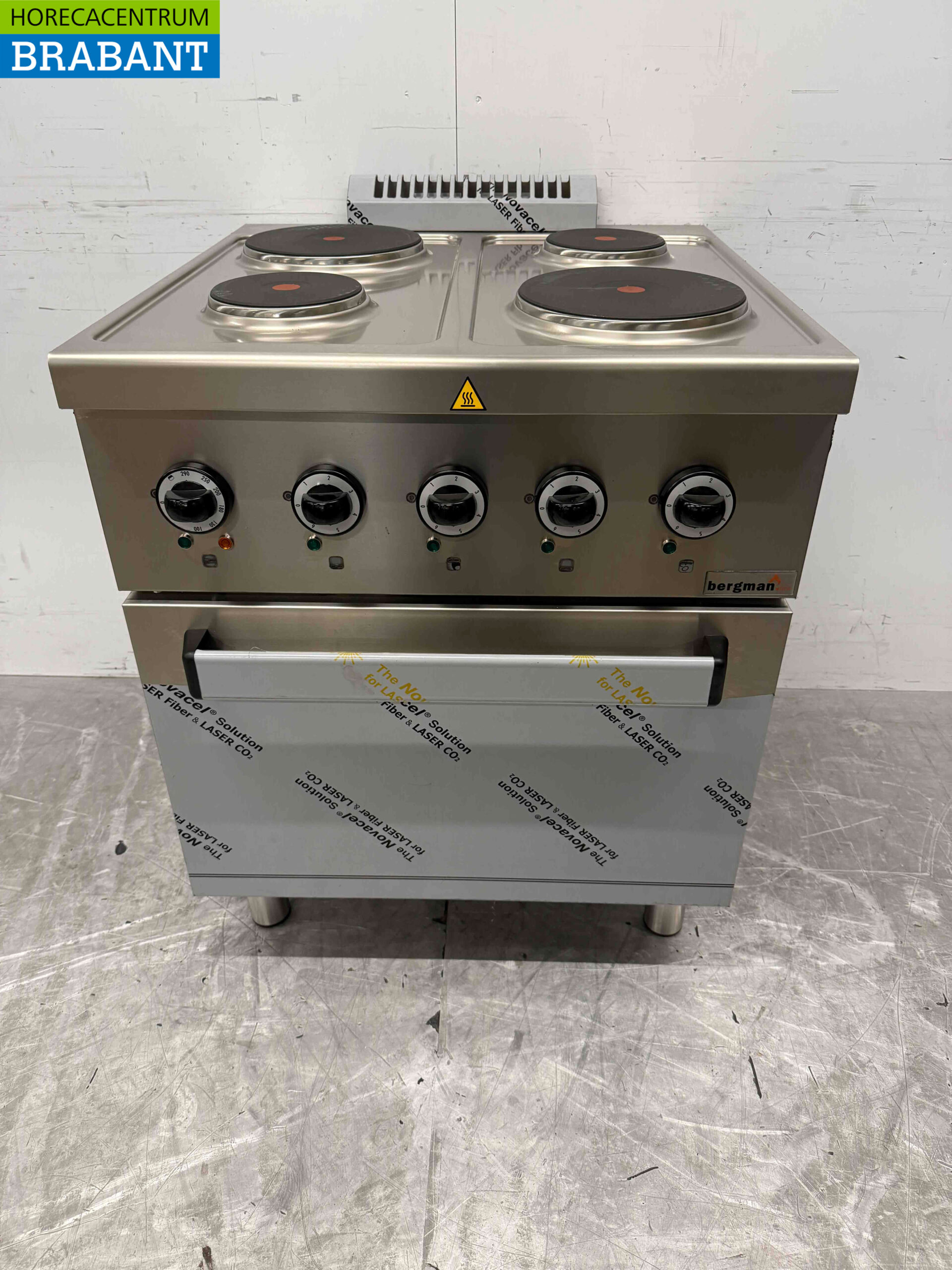 RVS MBM 4 pits elektrisch fornuis kookplaat met oven 70 cm 400V Horeca