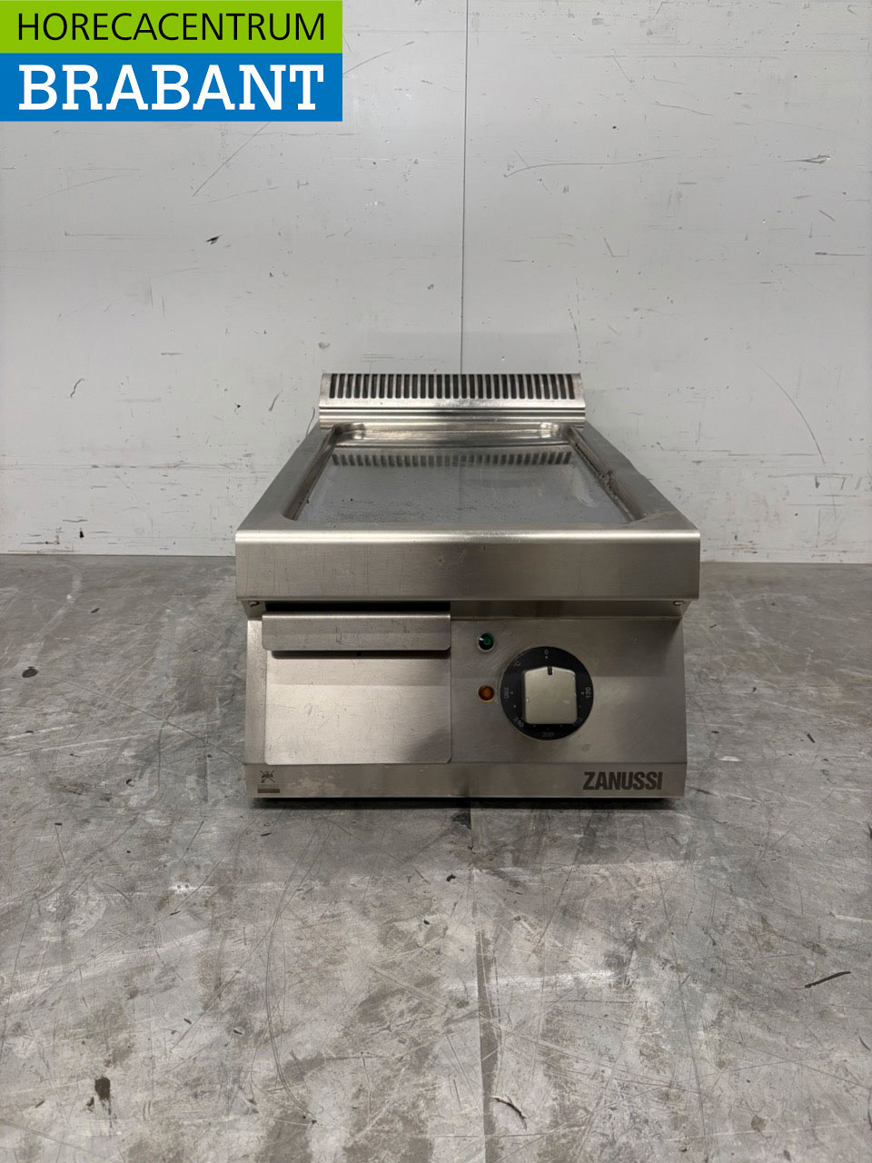 RVS Zanussi Grillplaat Gladde bakplaat 40 cm 400V Horeca