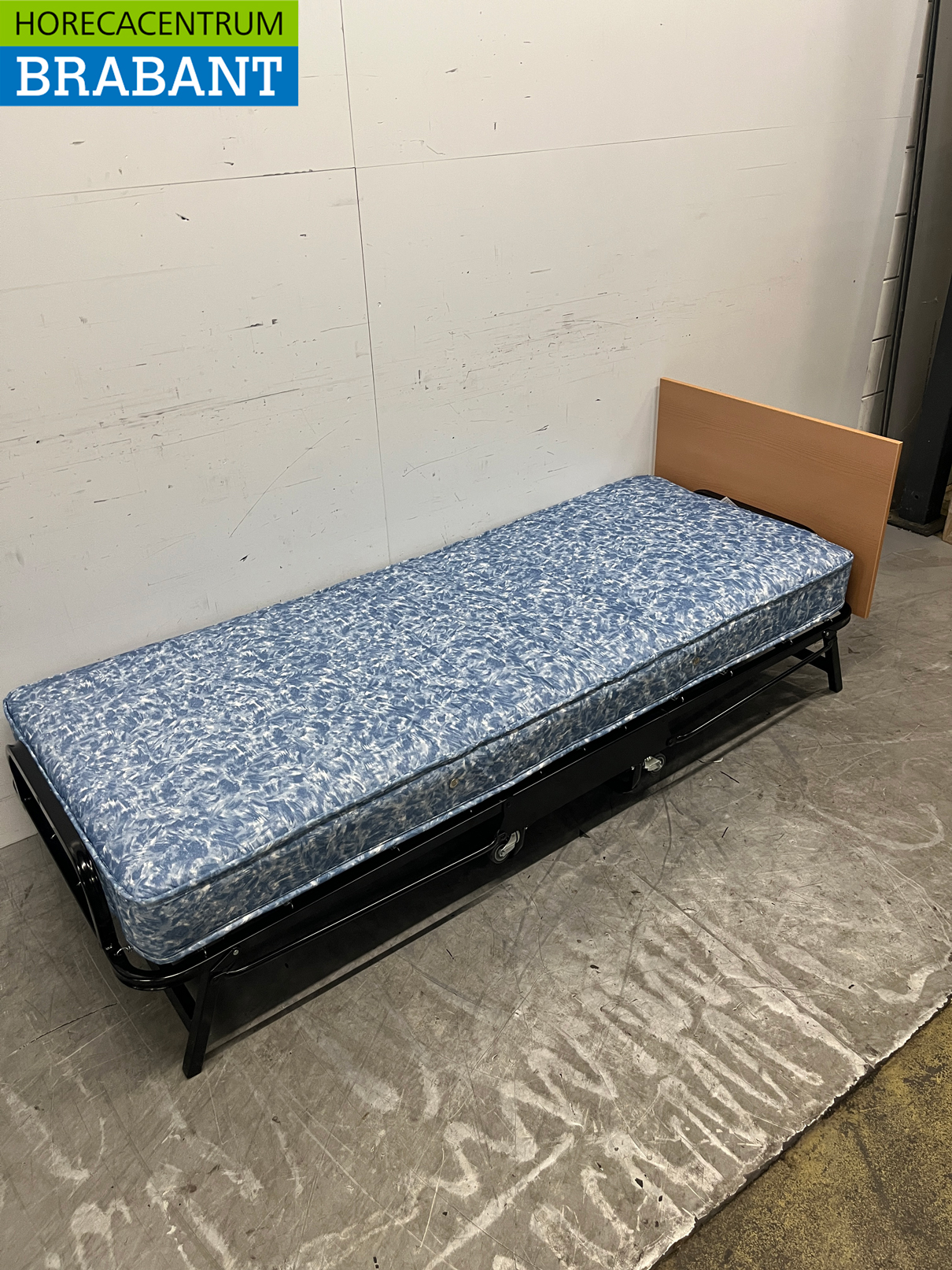 Jay-Be Contract eenpersoons opklapbed met waterbestendige matras zwart - Afbeelding 3