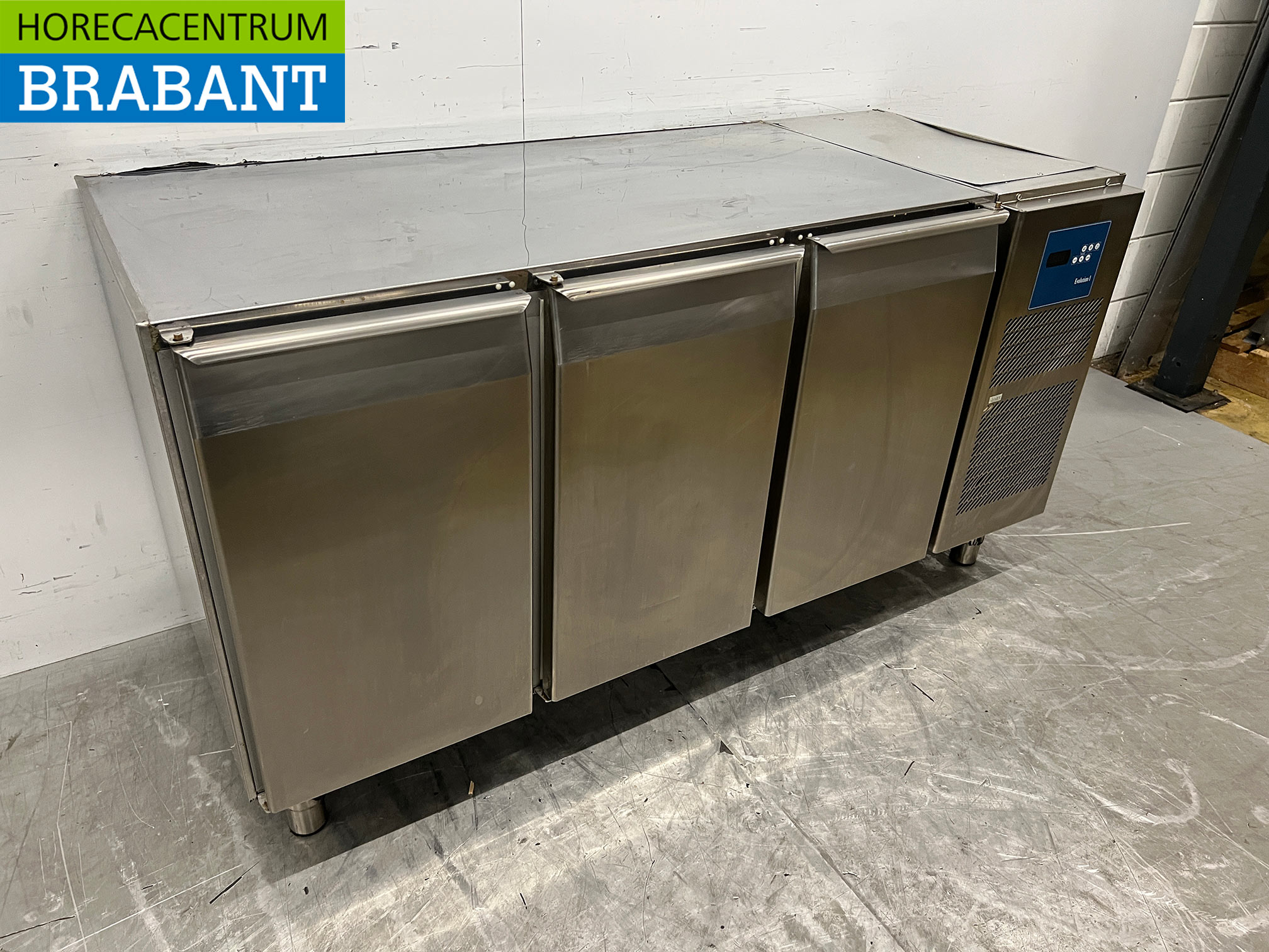 RVS Koelwerkbank 3 Deuren 161 cm 230V Horeca - Afbeelding 3
