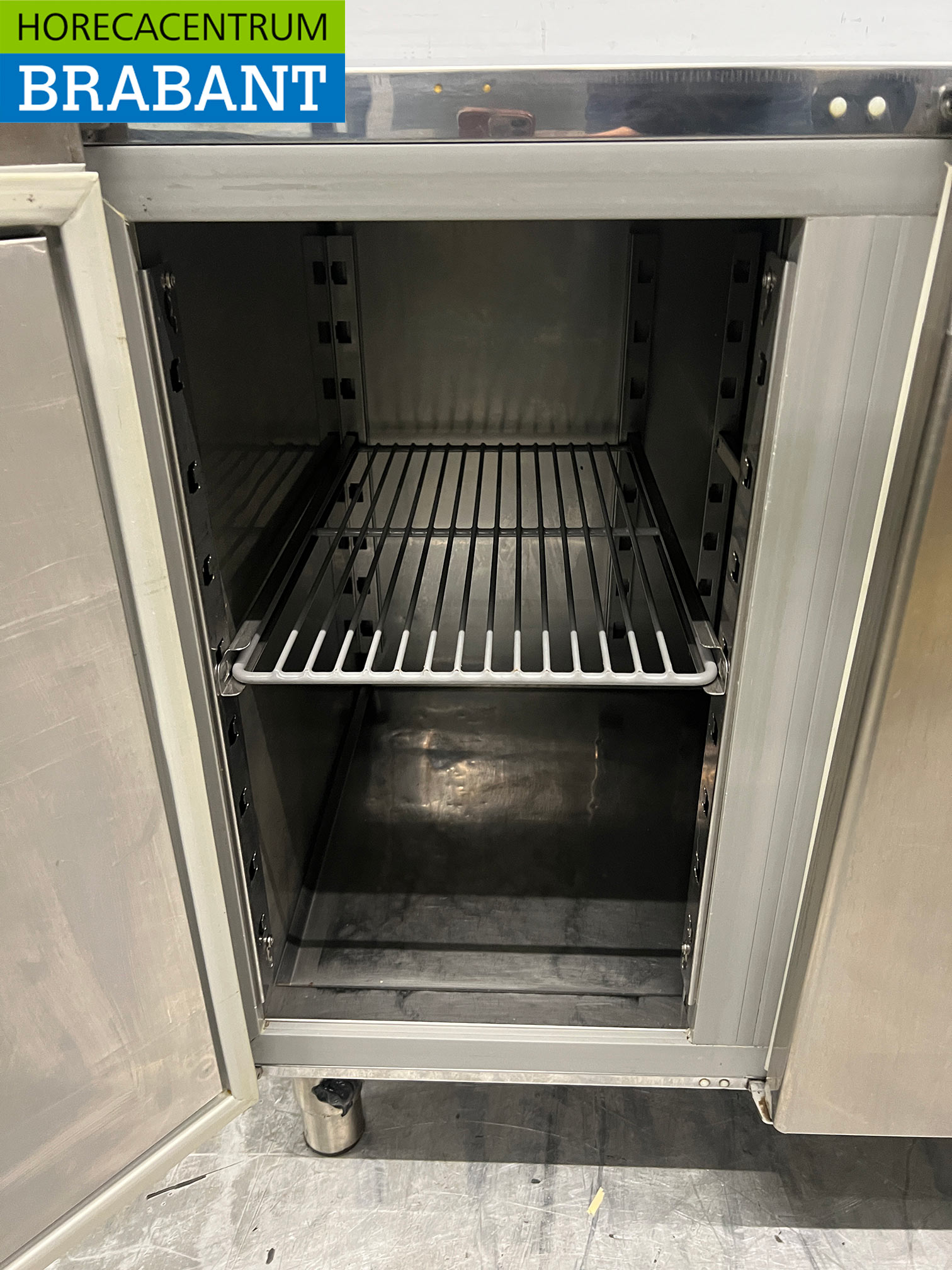 RVS Koelwerkbank 3 Deuren 161 cm 230V Horeca - Afbeelding 4