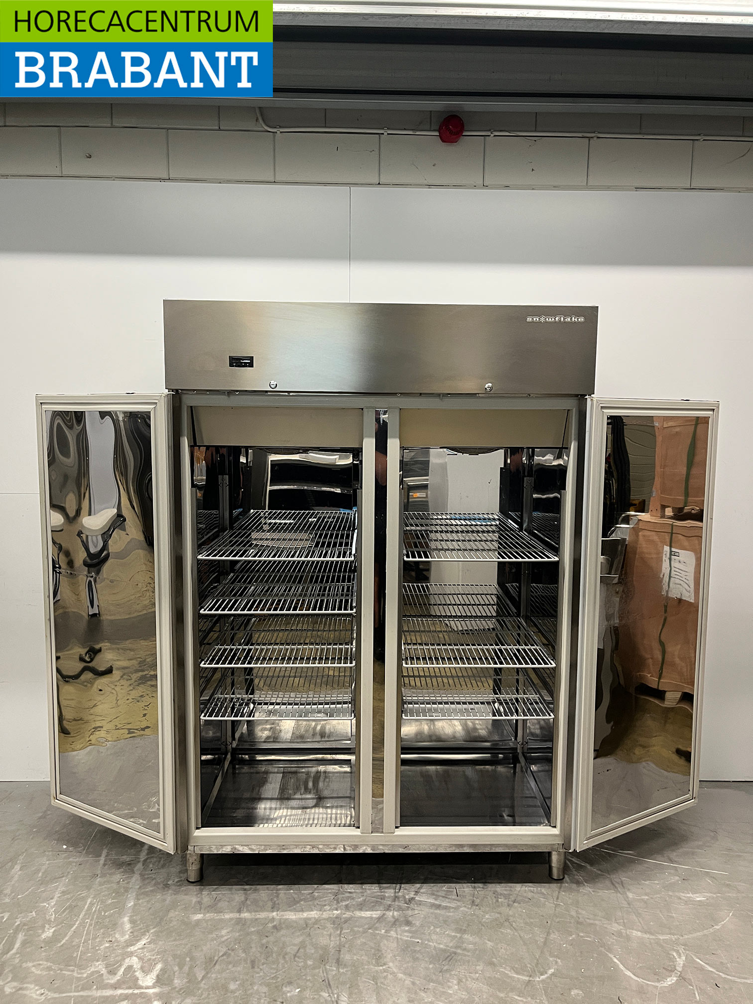 RVS Gram Snowflake Dubbeldeurs Koeling 1230 liter 230V Horeca - Afbeelding 4