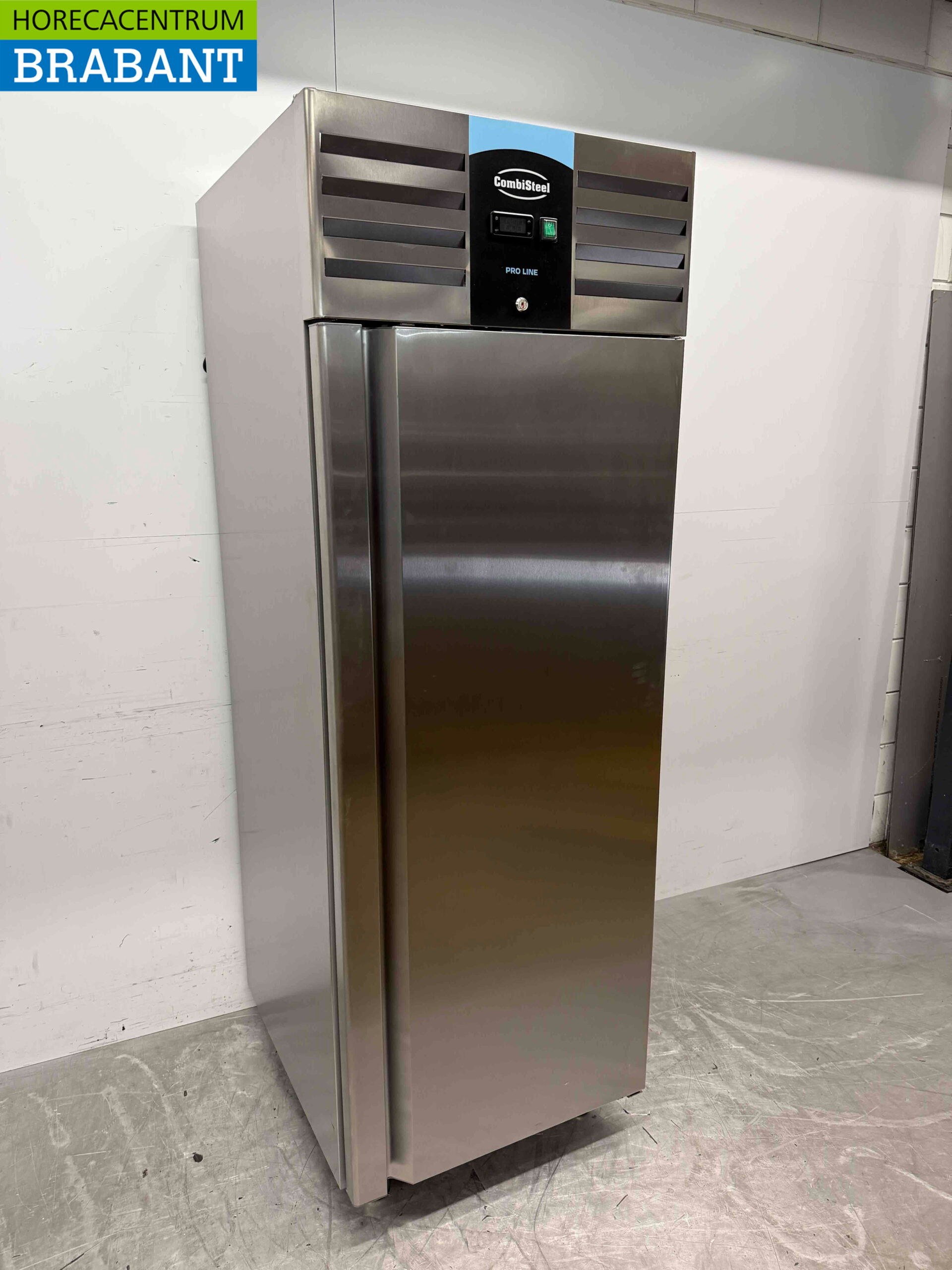 Combisteel Koelkast koeling 700 liter Monoblock 230V Horeca - Afbeelding 2