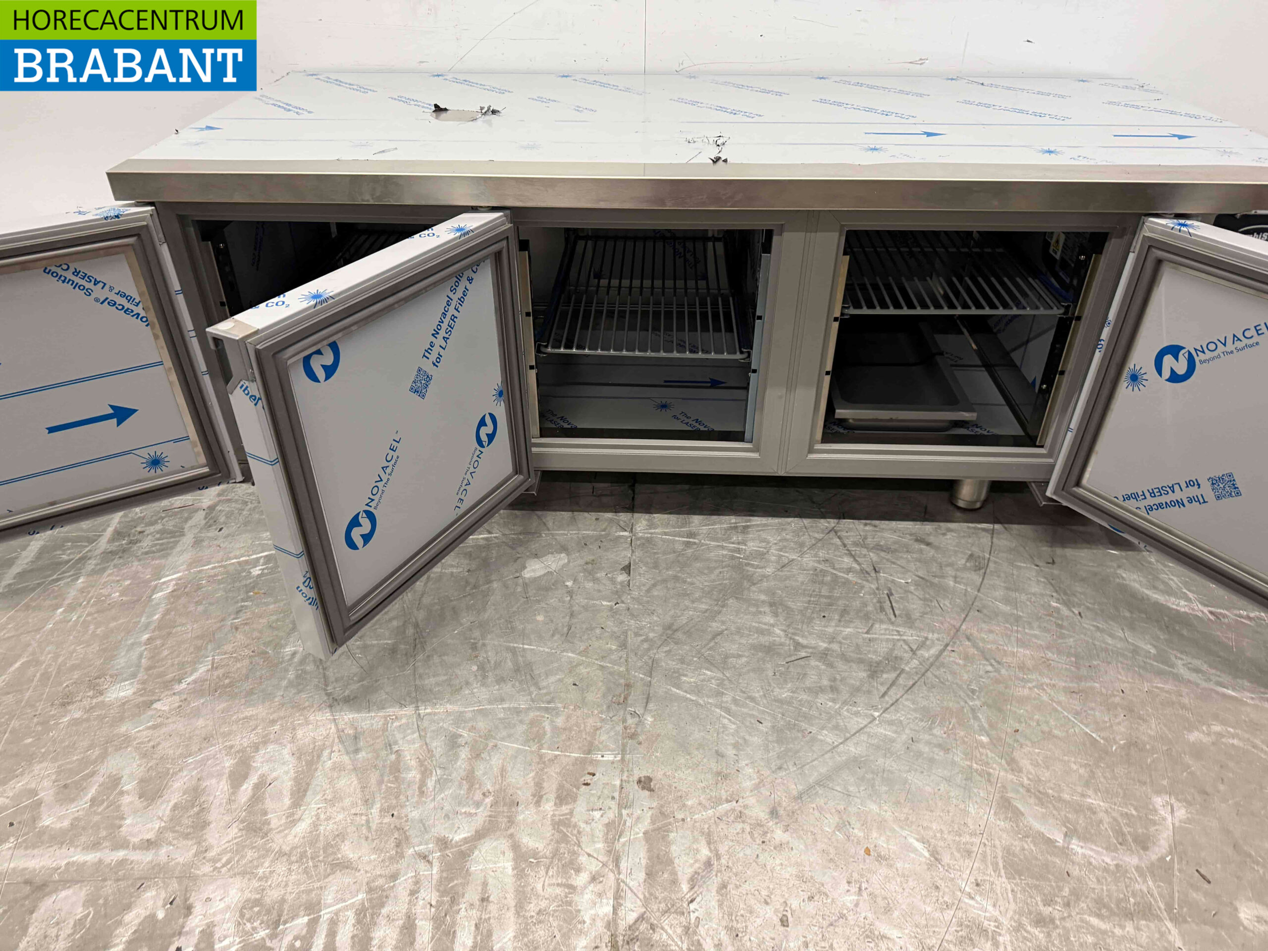 RVS Combisteel Koelwerkbank Laag model 3 deuren 160 cm 230V Horeca - Afbeelding 4