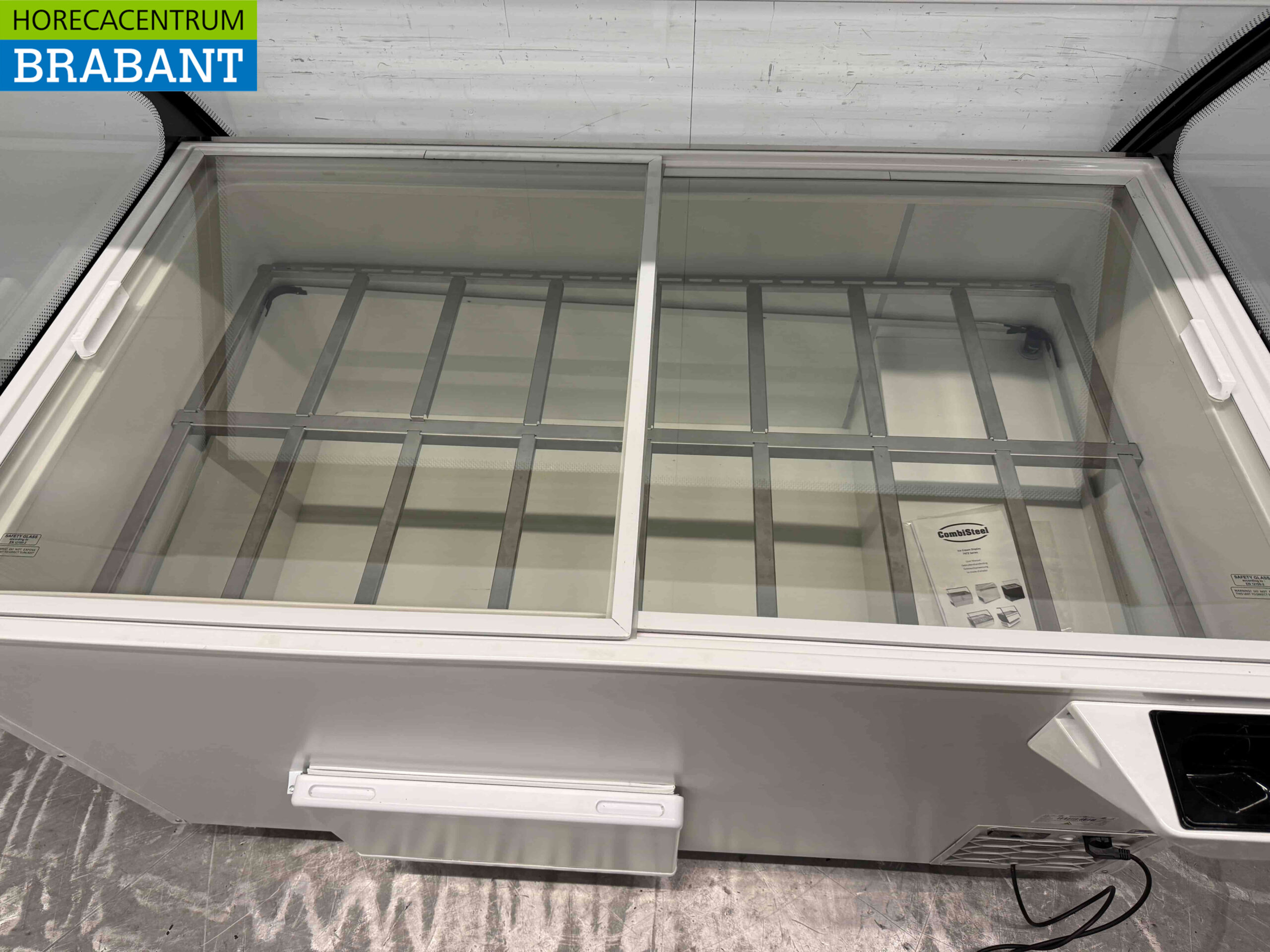 Verrijdbare Combisteel Hawai Schepijsvitrine 16 bakken 230V Horeca - Afbeelding 6