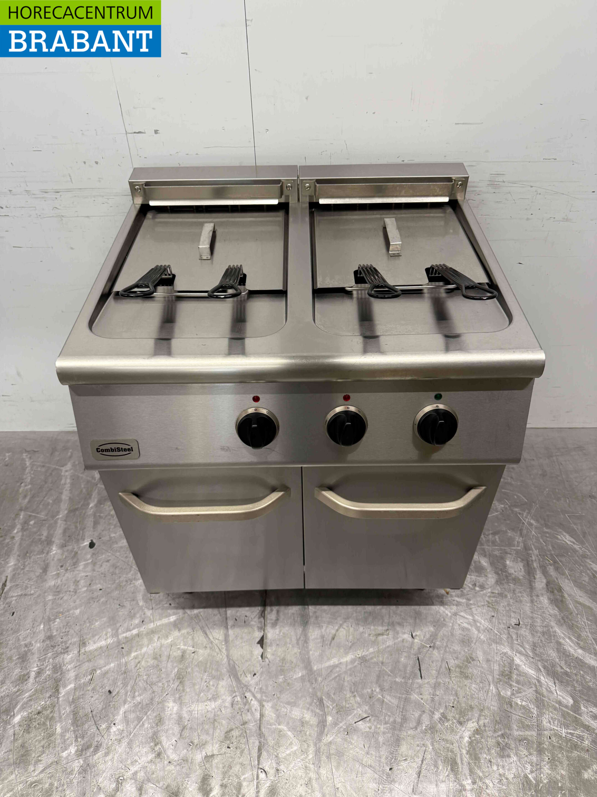 RVS Combisteel Dubbele Friteuse 2 x 18 liter 400V Horeca - Afbeelding 2