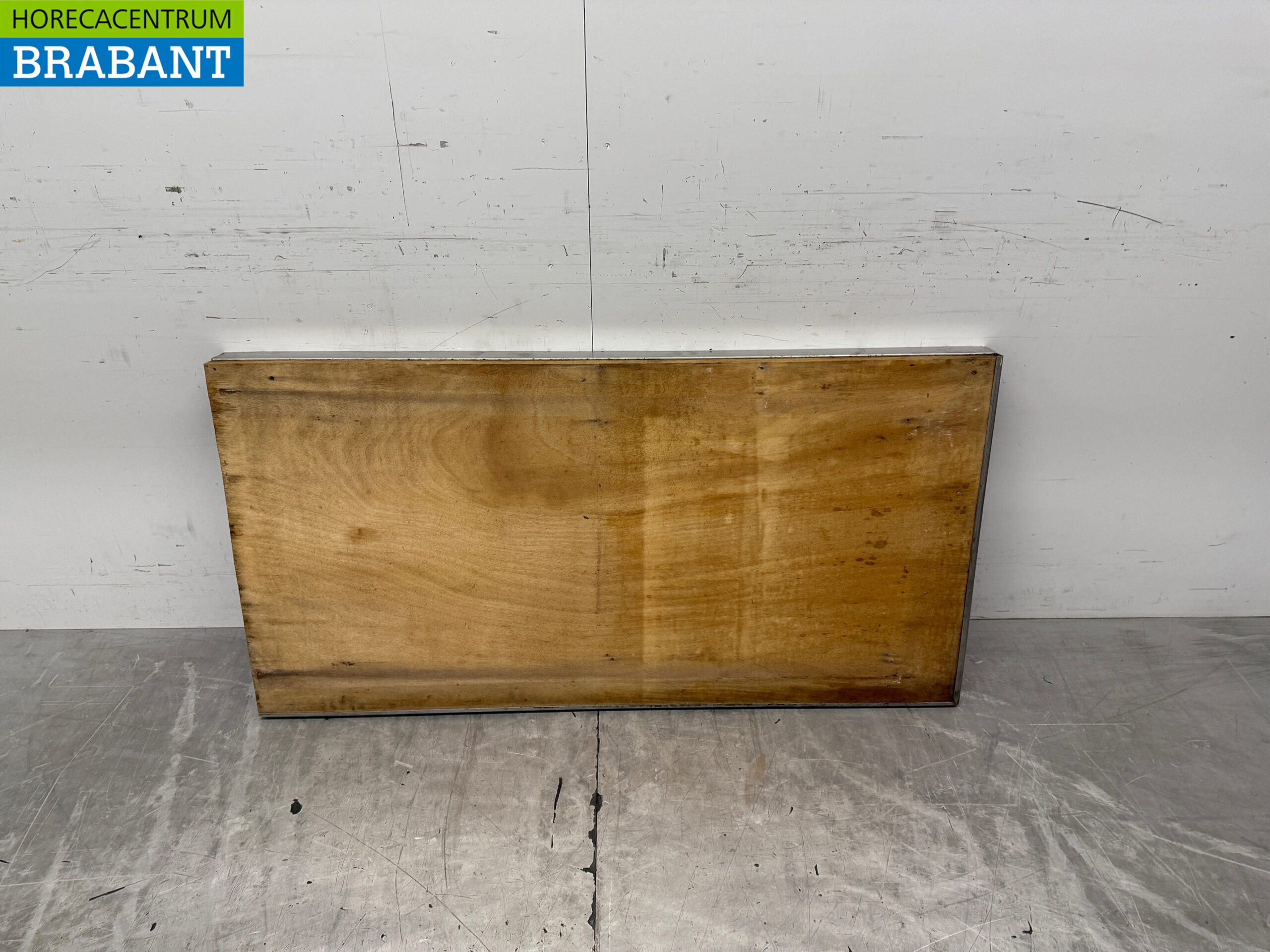 RVS Werkblad Opstaande rand 138,5 x 70 cm Horeca - Afbeelding 4
