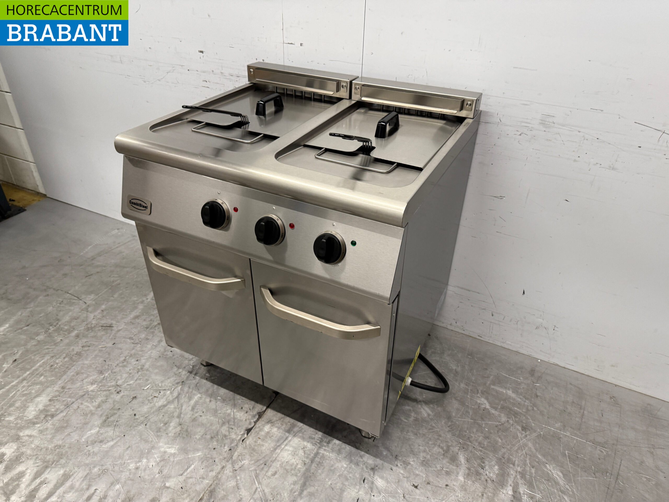RVS Combisteel Dubbele Friteuse 2 x 18 liter 400V Horeca - Afbeelding 2