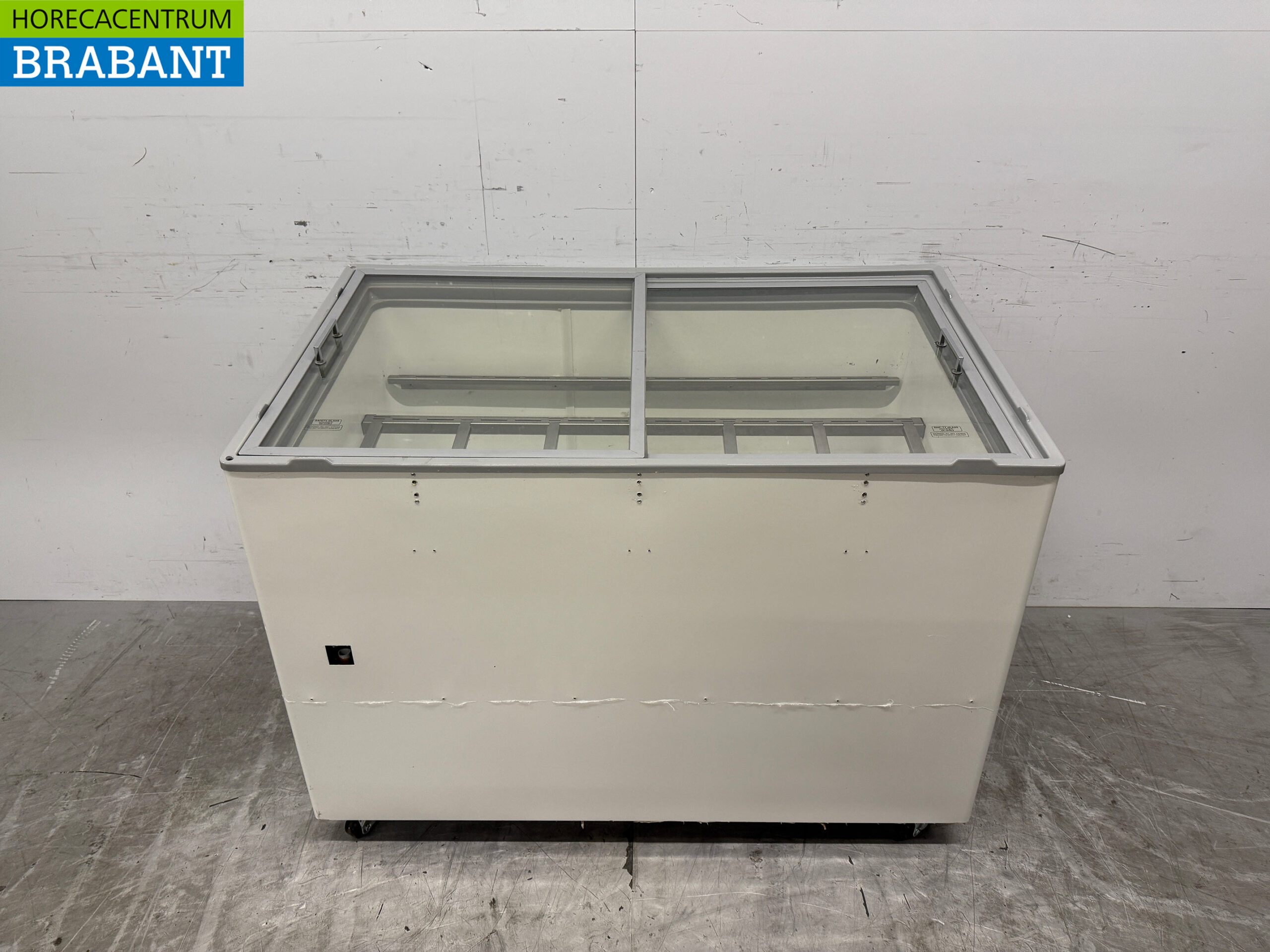 Verrijdbare Combisteel Ibiza Schepijsvitrine 8 bakken 230V Horeca