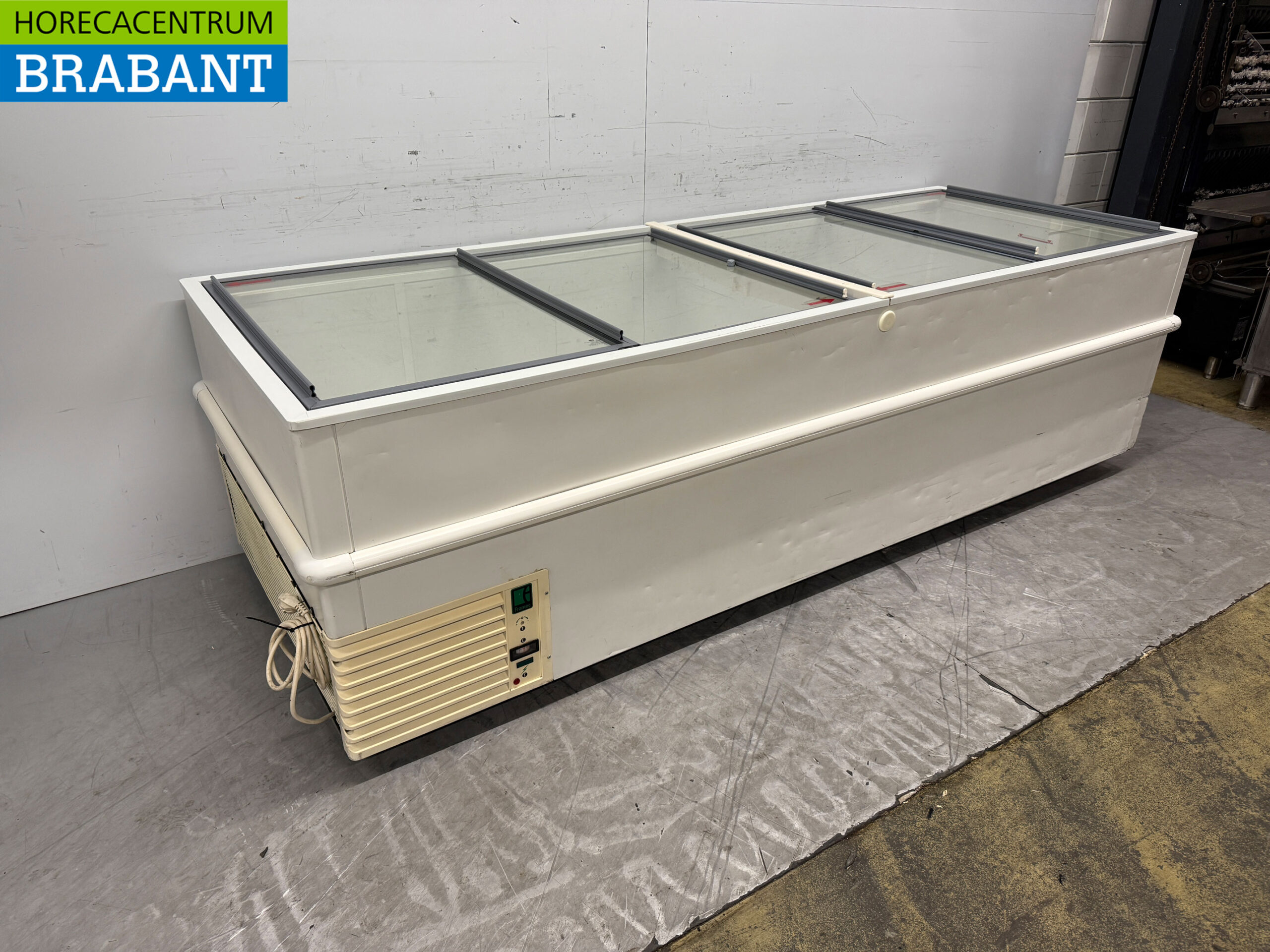 Framec Verrijdbare Winkelvriezer 814 liter 230V Horeca - Afbeelding 2