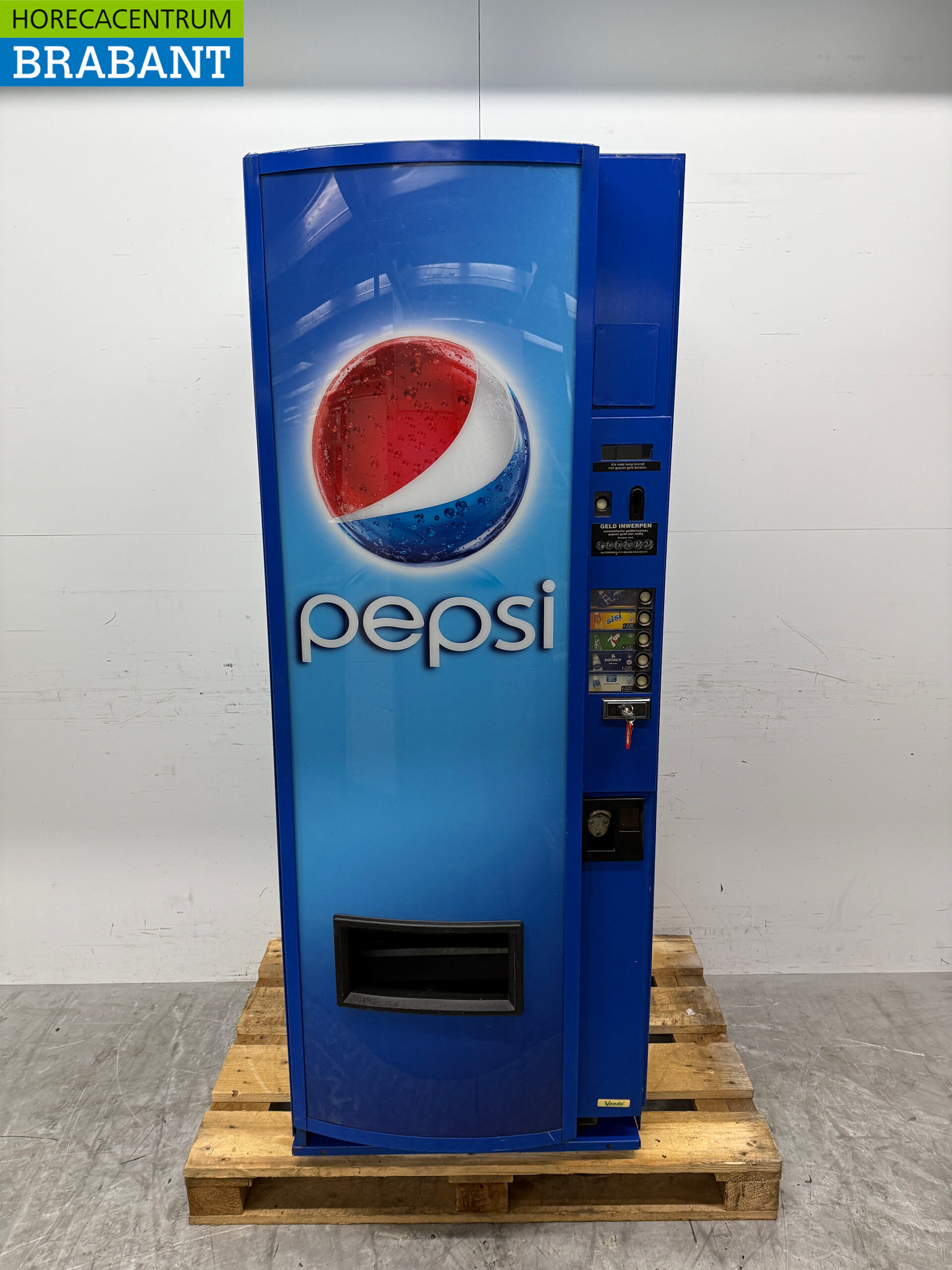 Vendo Blikjesautomaat 5 rijen 230V Horeca