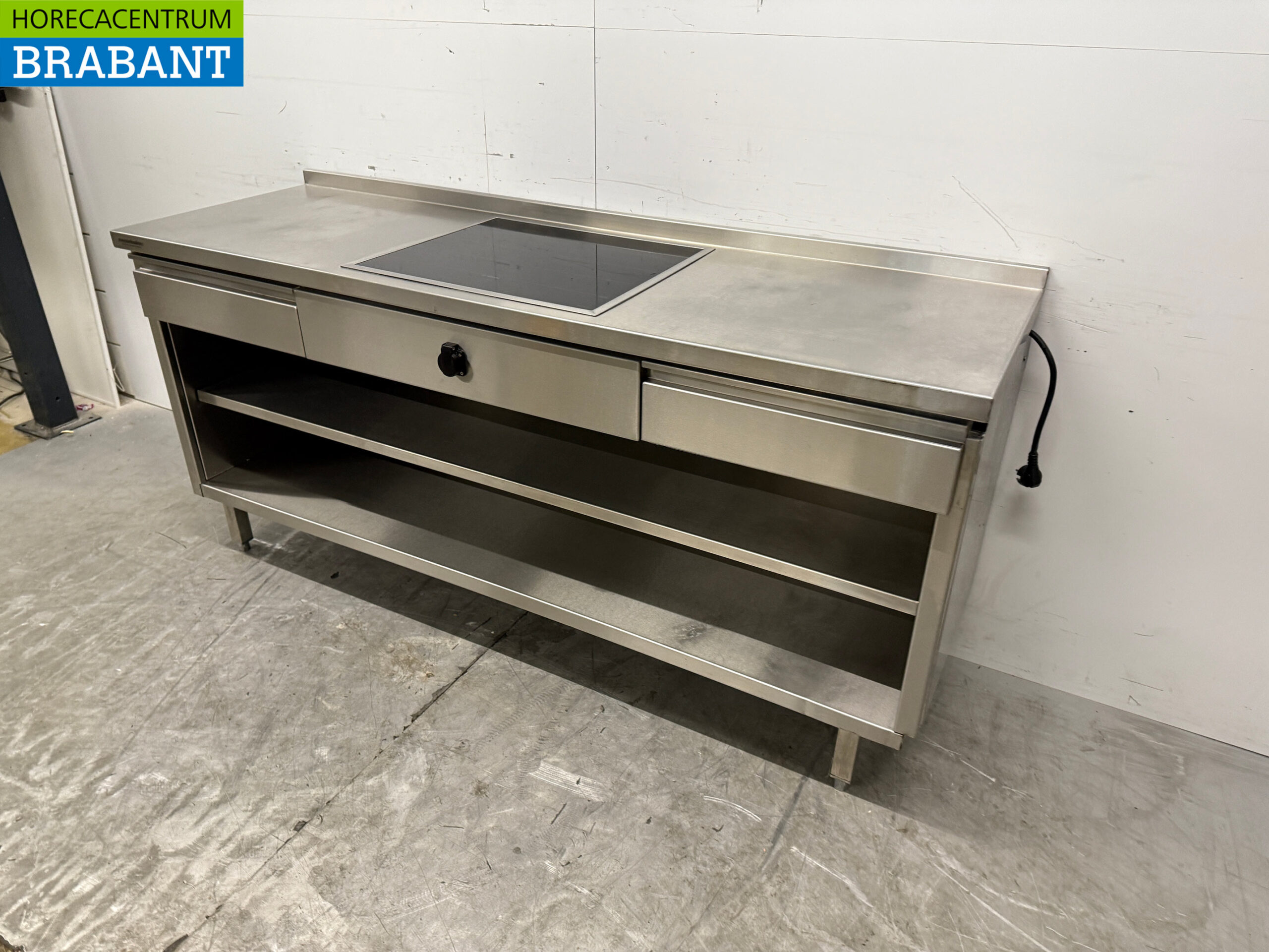 RVS Werktafel met inbouw inductie Fornuis 188 cm 400V Horeca - Afbeelding 3